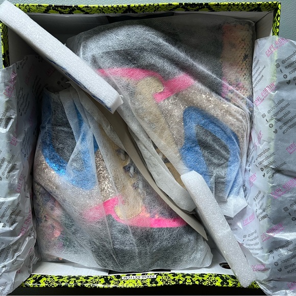 Cape Robbin Mermaid Glitter Boots Size 7 - Picture 6 of 7